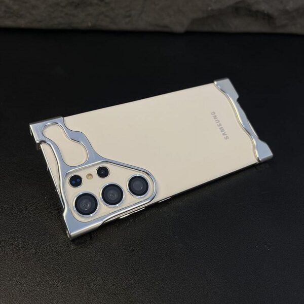 Alien Invasion Titanium Cover for Ultra Series